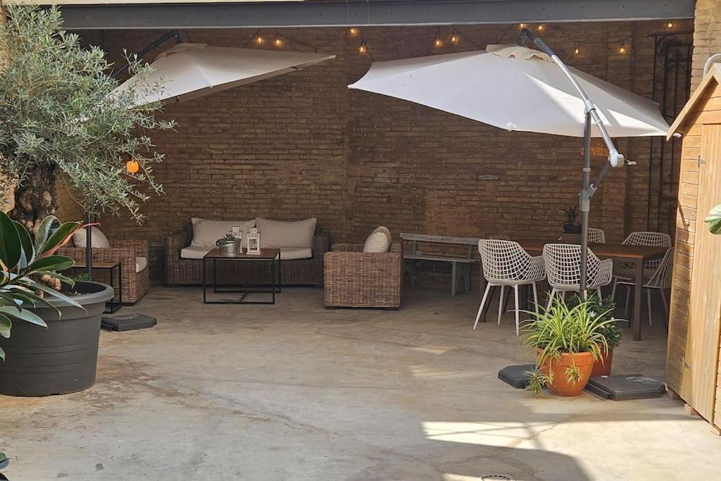 Appartamento Tradicional Casa Con Patio Ruzafa Valenza Esterno foto